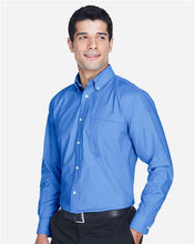 Load image into Gallery viewer, Men&#39;s Long-Sleeve Oxford with Stain-Release
