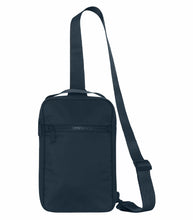 Charger l&#39;image dans la galerie, KOI® MATTE SLING BAG. 4 L.
